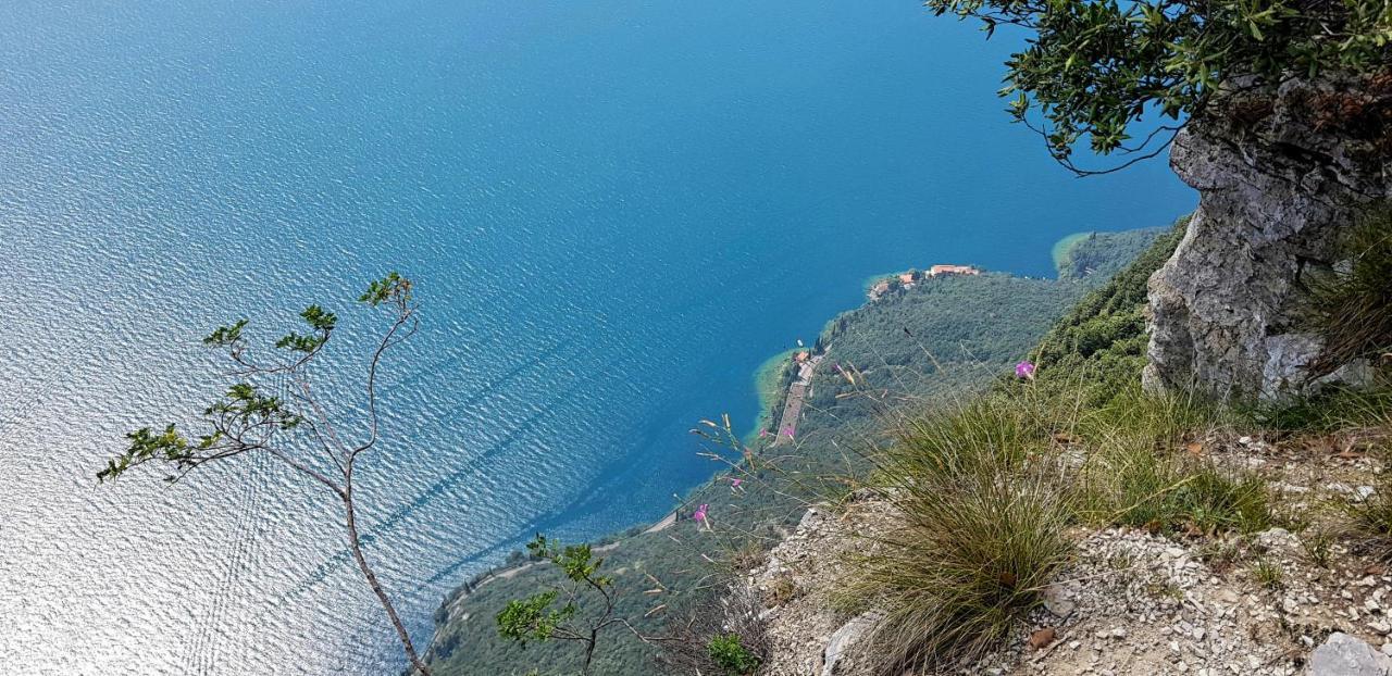 Appartamenti Benaco La Portella by Gardadomusmea Tignale Esterno foto