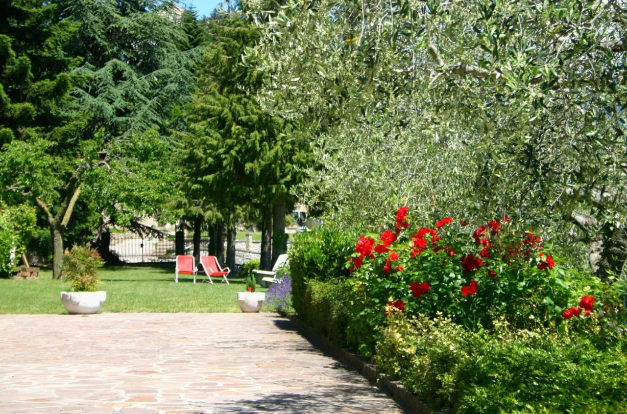 Appartamenti Benaco La Portella by Gardadomusmea Tignale Esterno foto